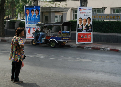 Wahlplakate & Tuk Tuk